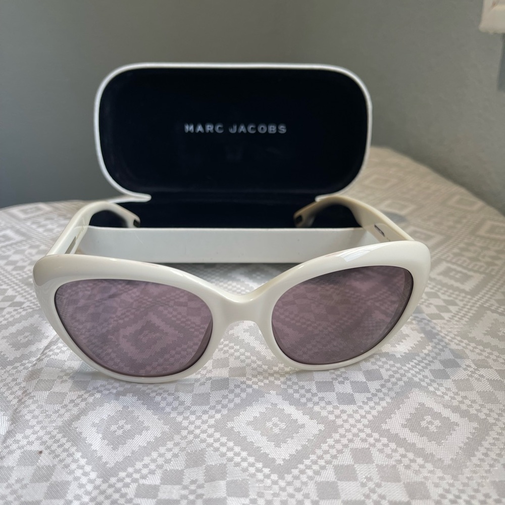 Marc Jacobs White Sunglasses with Purple Lenses